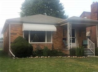 22005 Colony St, Saint Clair Shores, MI 48080