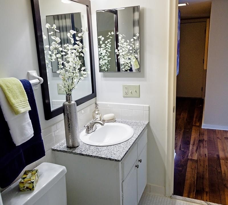 1st image of 3116 Plaza Dr NE APT C10