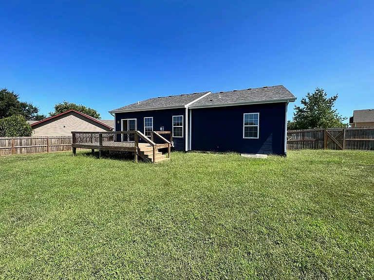 2214 Elk Ct — Photo 24