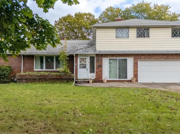 215 W Grand Blvd, Cheektowaga, NY 14225