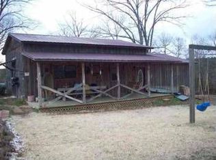 21 Hollifield Rd, Amity, AR 71921