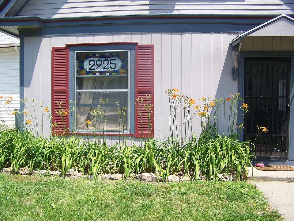 1st image of 2925 Olive St