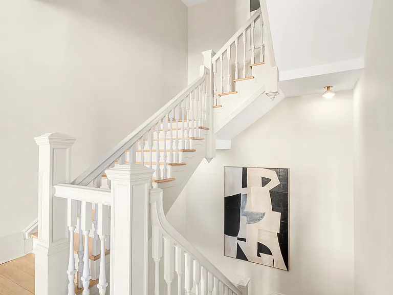 337 Riverside Dr — Photo 47