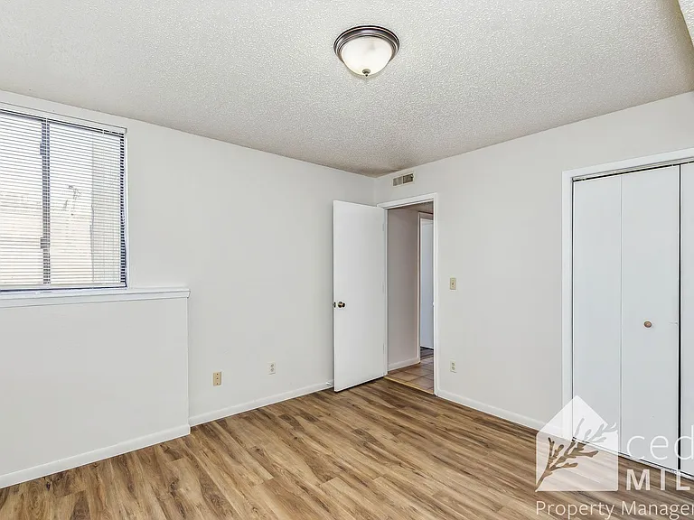 420 S Meridian — Photo 5