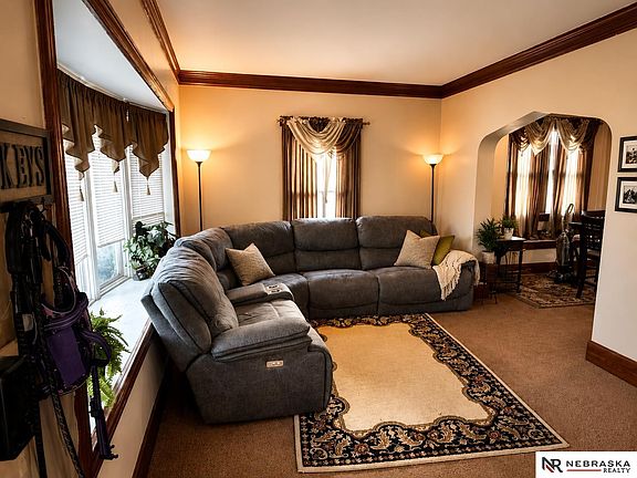 4th image of 3025 Myrtle Ave