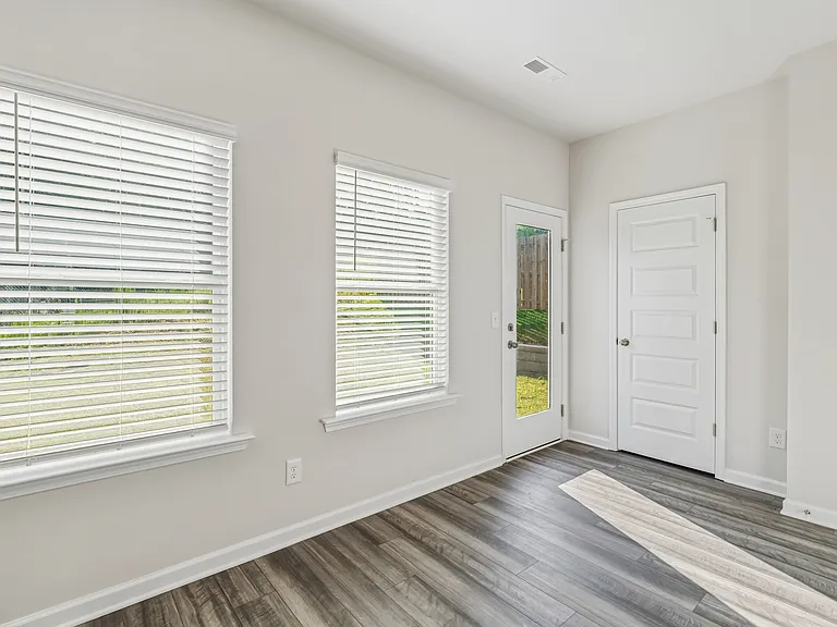 1017 Pinnacle Pkwy — Photo 16