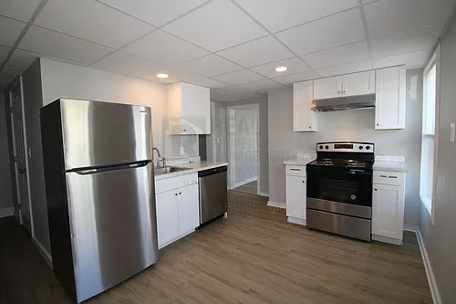 61 3rd St #201 Photo 1