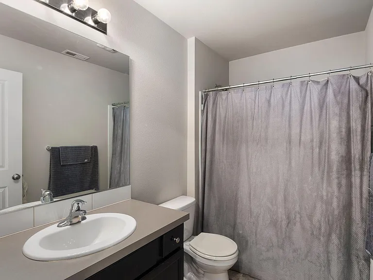 10737 184th St E — Photo 18