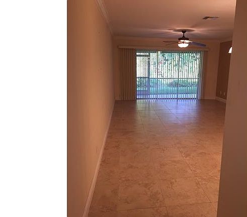 5th image of 1001 SE 24th Ave #B
