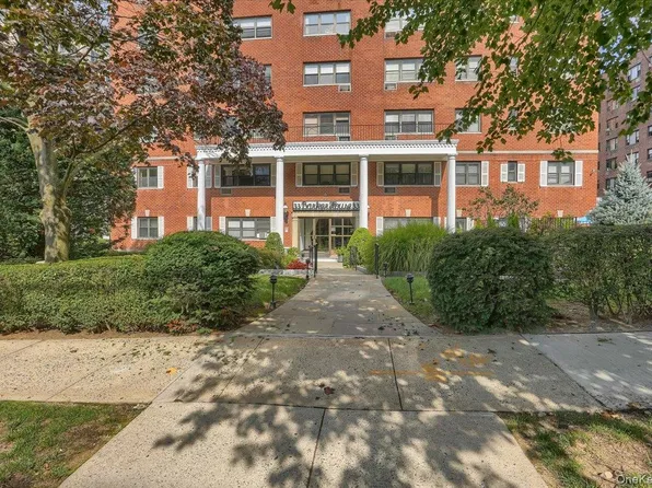 33 Barker Avenue #7B, White Plains, NY 10601