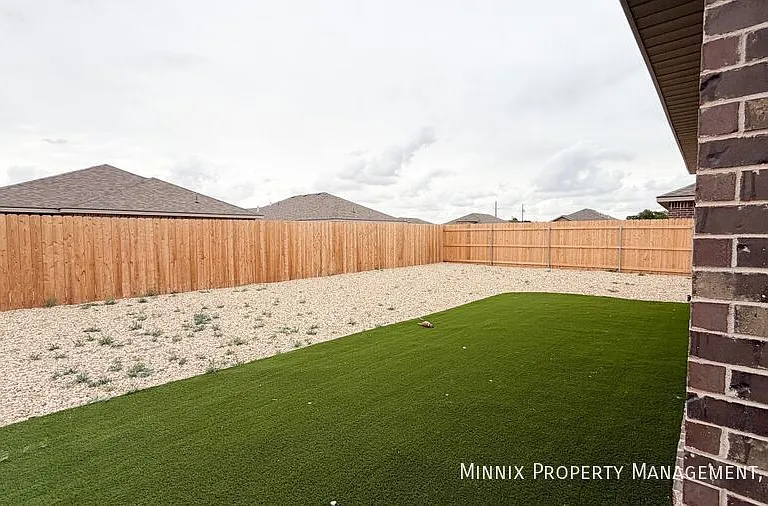 2161 Langford Ave — Photo 20