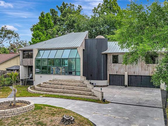 2nd image of 312 S RIVERHILLS DRIVE