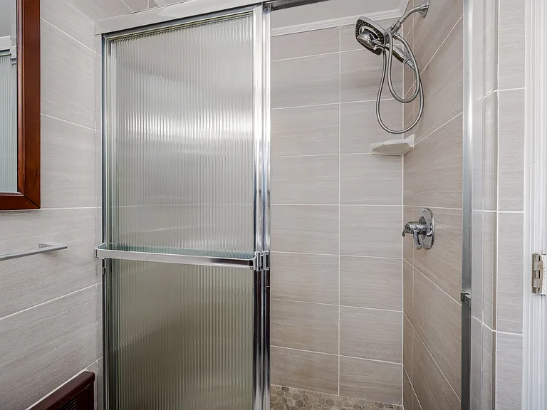 152 Charles St #1 — Photo 8