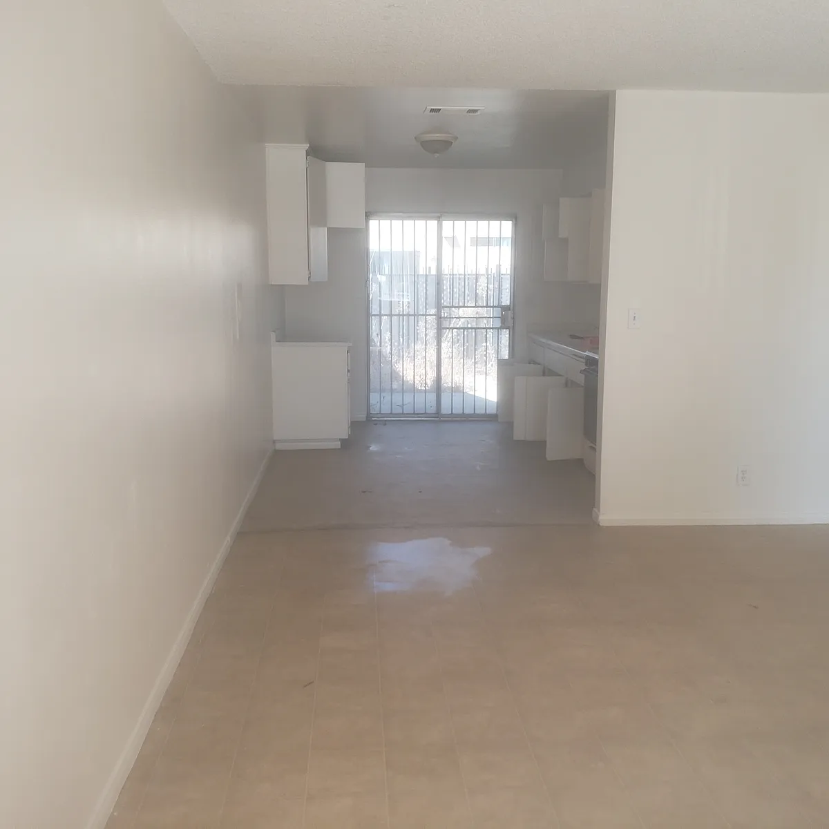 Building Photo - 415 N Hamilton Ave #C