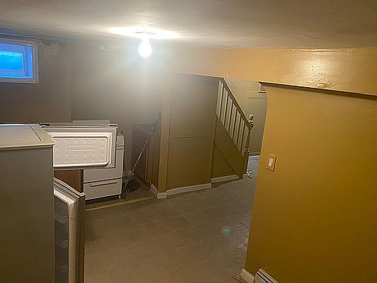 1st image of 177-34 Leslie Rd #1