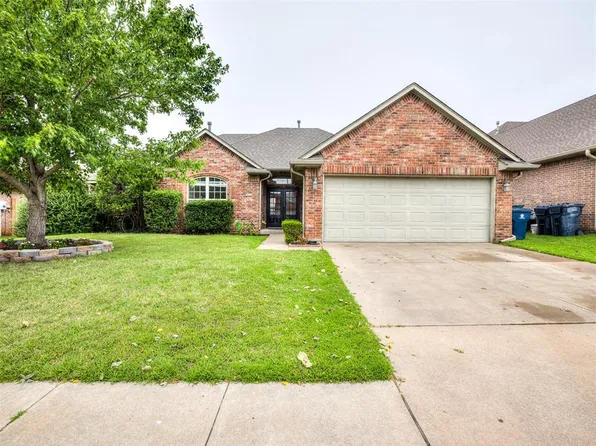 9029 NW 79th Ter, Yukon, OK 73099