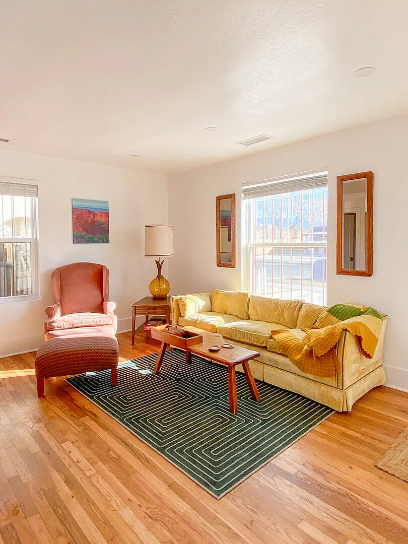Avail. 10/14/25 - Midterm Stay, Pet-Friendly, Fully Furnished — Photo 1