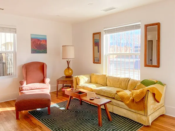 (undisclosed Address), Albuquerque, NM 87104