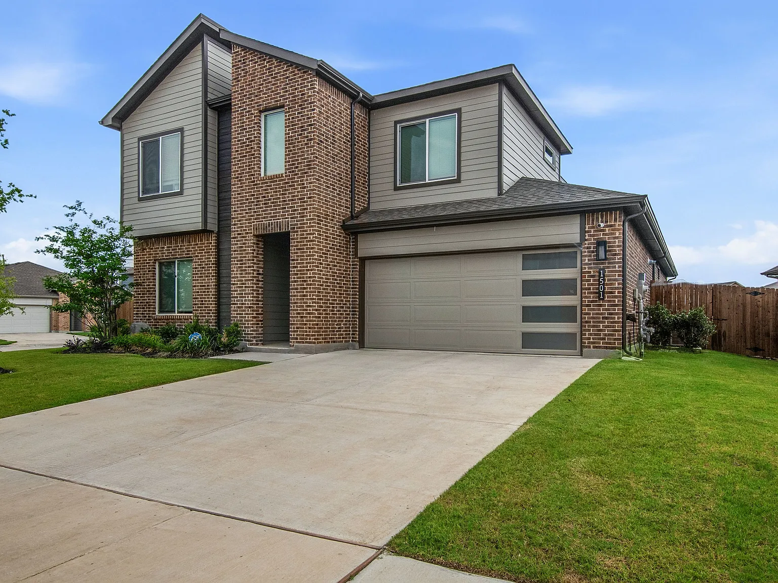 5 bed, 2804 sqft, $3,000 — Photo 3