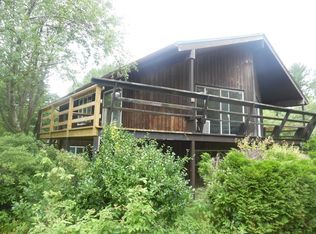 506 Skyline Trl, Chester, MA 01011