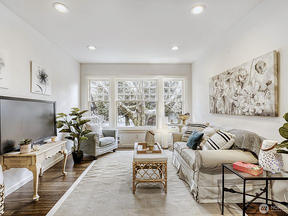 3rd image of 535 20th Avenue E #A204