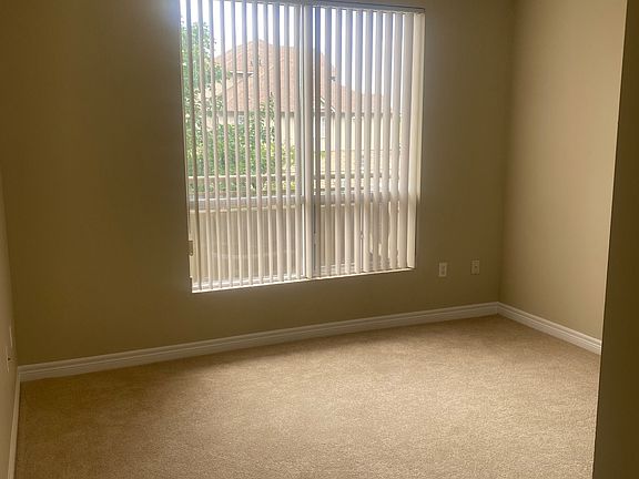 4th image of 505 Finkle St N #201