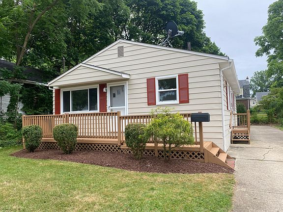 2nd image of 1500 Seminola Ave