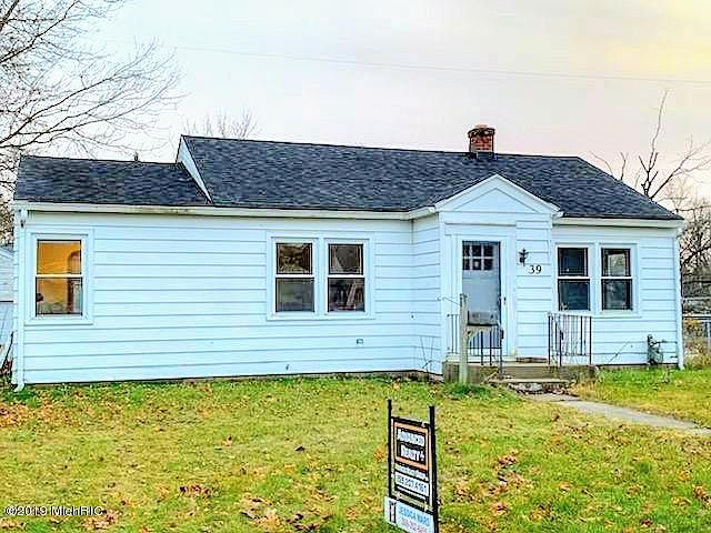 1st image of 39 W Meadowlawn Ave
