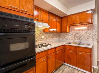 4329 N Kedvale Ave APT 105, Chicago, IL 60641