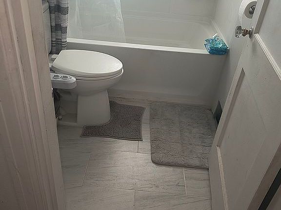 3rd image of 4328 Koeln Ave