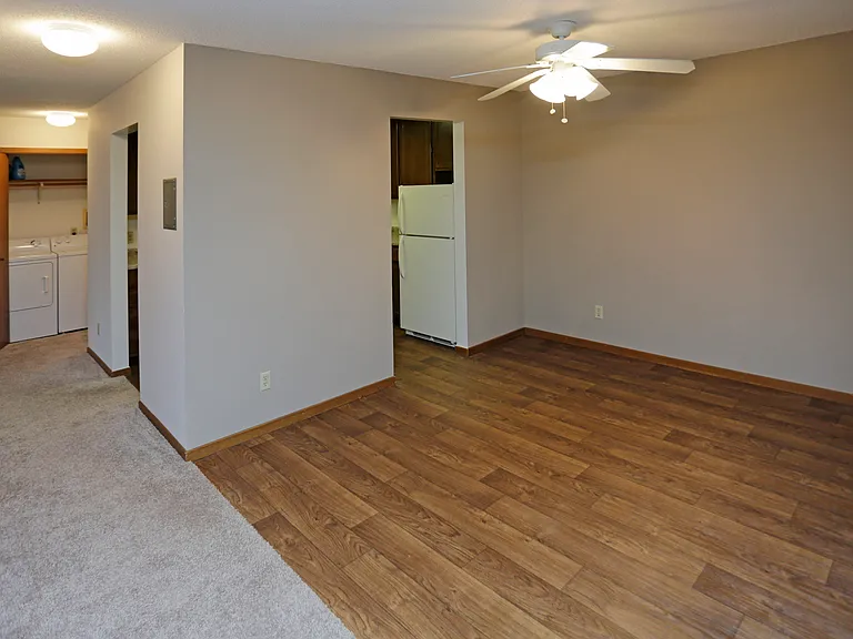 Lexington Heights Apartments — Photo 38