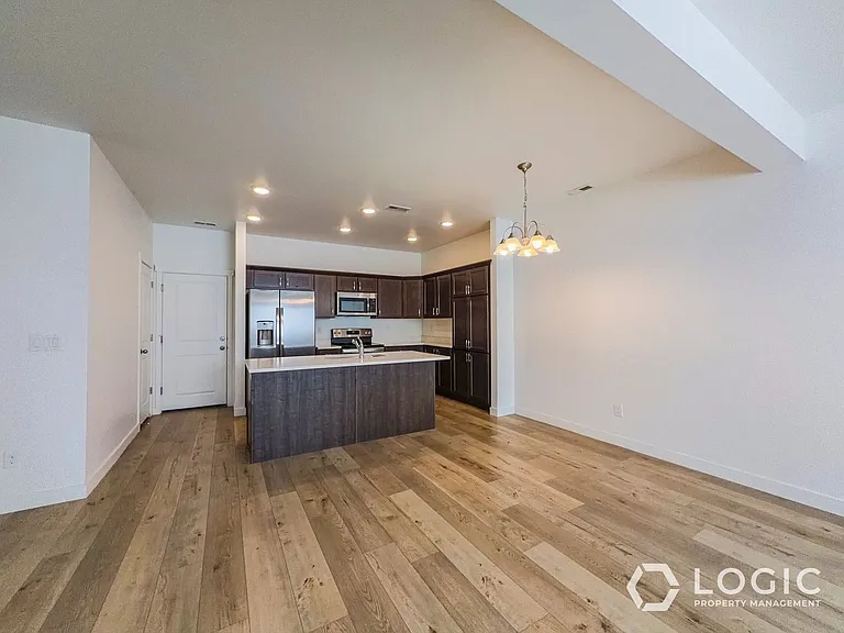 11627 S Frost View Ln — Photo 9