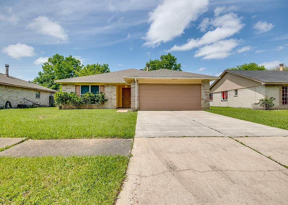 1st image of 15818 Baybriar Dr