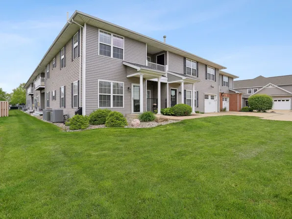 106 Essex Ln Unit 2, Savoy, IL 61874