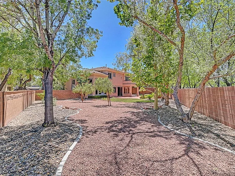 229 N Buteo Woods Ln — Photo 84