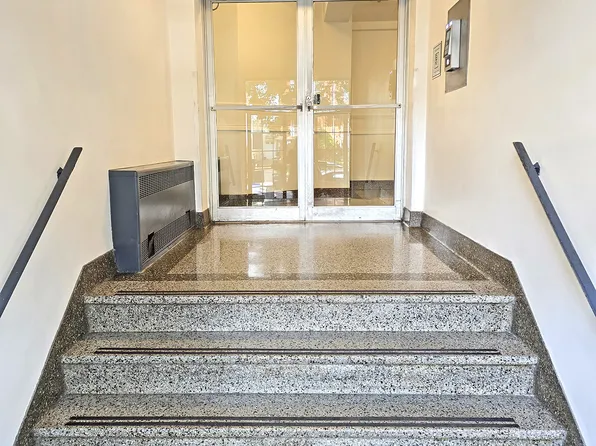 202 Seeley Street image 20 of 25