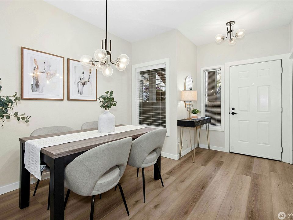 Entry and Dining room. Furniture not included.
