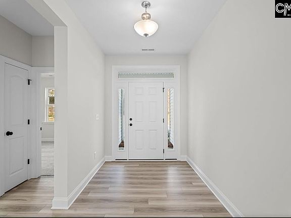 5th image of 512 Frosty Ln