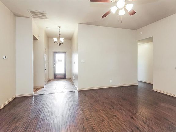 2nd image of 1006 Delk Dr