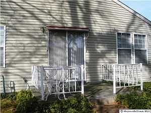 2nd image of 16 Amesbury Pl