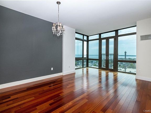 2nd image of 175 Huguenot St Unit 2203