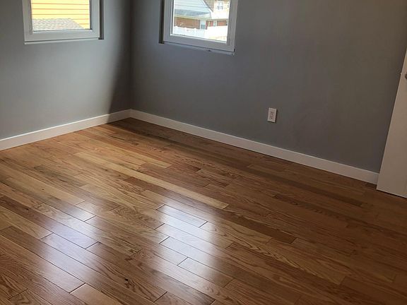 3rd image of 155 Lamport Blvd