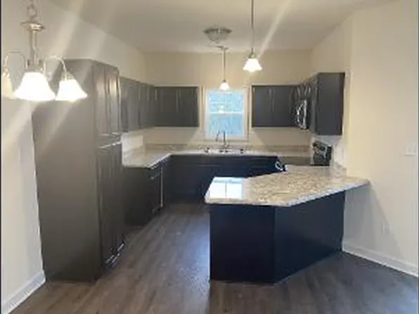 493 Shallotte Ln, Holly Ridge, NC 28445