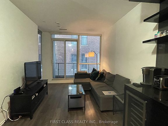 5th image of 70 Temperance St #908