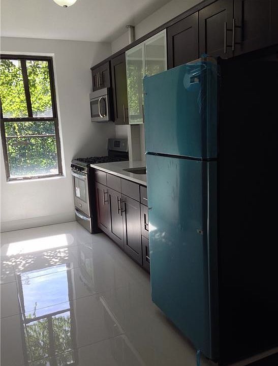 1st image of 306 Prospect Pl APT 3l