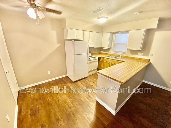 3rd image of 1012 Mary St #5