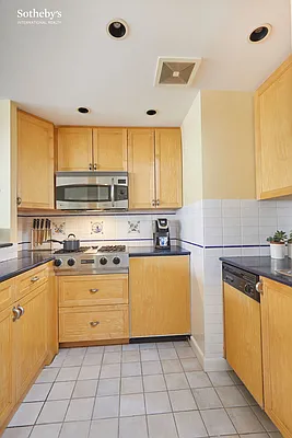 Sold by Sotheby's International Realty | media 4