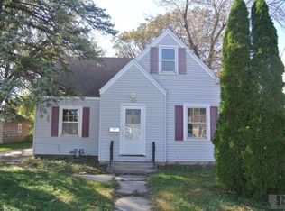 1422 N Rhode Island Ave, Mason City, IA 50401