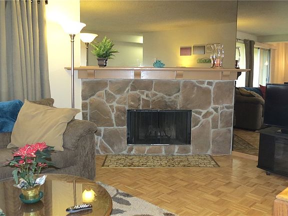 2nd image of 1003 S Pearl St APT B3