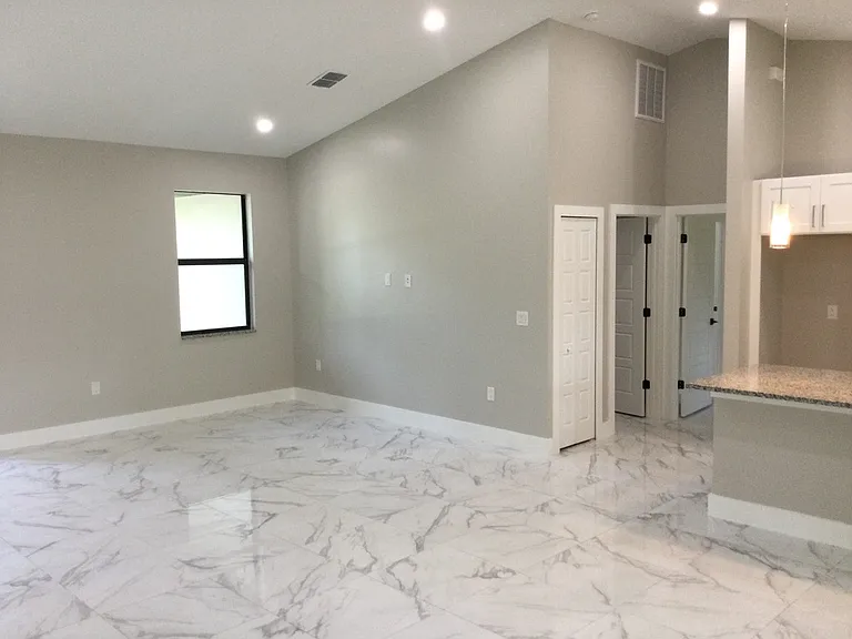 17089 Urban Ave #2 — Photo 32